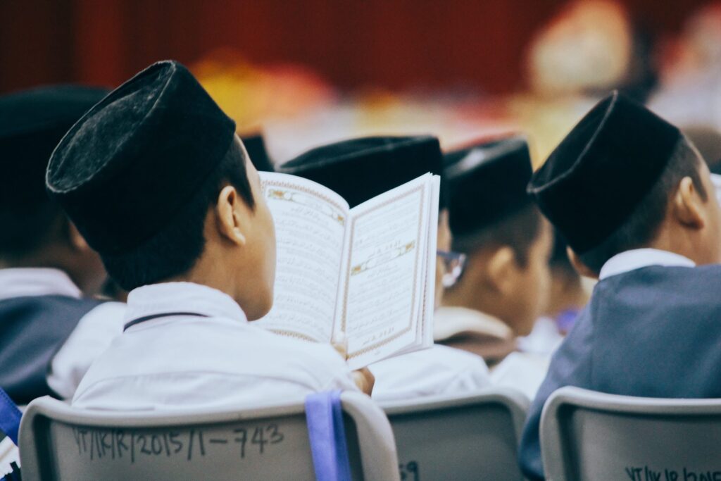 Sudut Agama yang Selalu Dipertanyakan