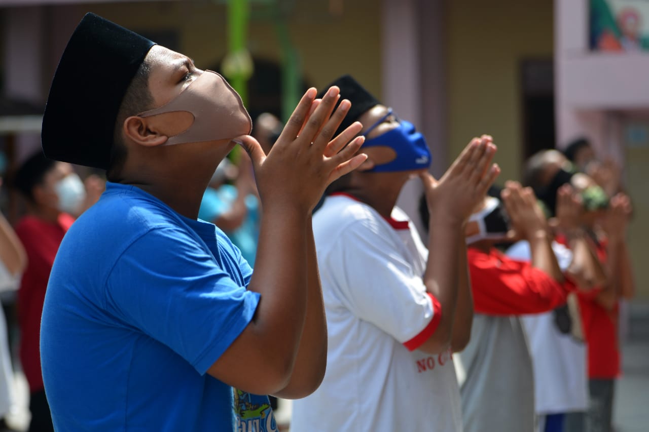 Sikap Pesantren dalam Menangani Covid-19