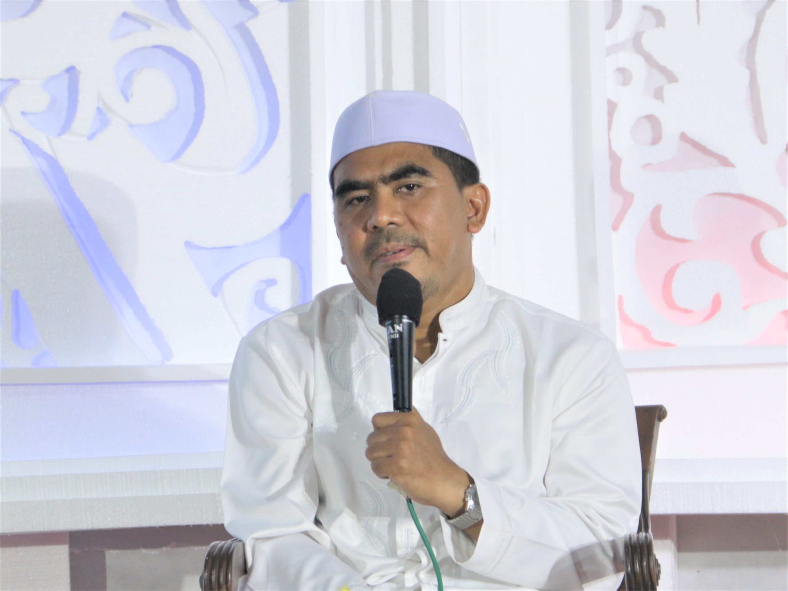Gus Ghofur: Doa Orang yang ditimpa Sakit itu Mustajab