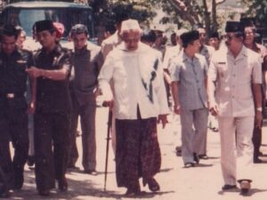 Pesan KH Ali Maksum: “Hiasilah Dirimu dengan Maksiat”