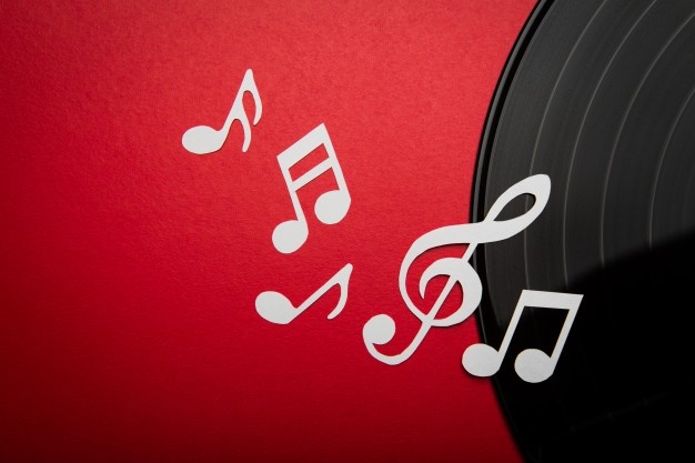 Heboh Santri Menutup Telinga dari Suara Musik, Bagaimana Sikap Kita ?