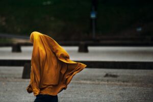 Substansi Makna Menutup Aurat dan Berjilbab Menurut Syekh Ash-Shobuni