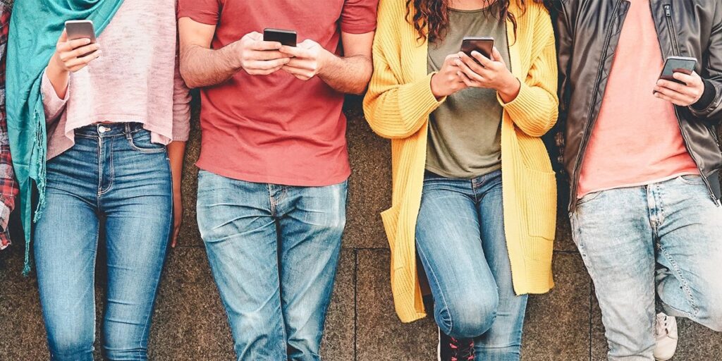 Gen Z, Perhatikan! Kebiasaan yang Bisa Menghalangi Suksesmu