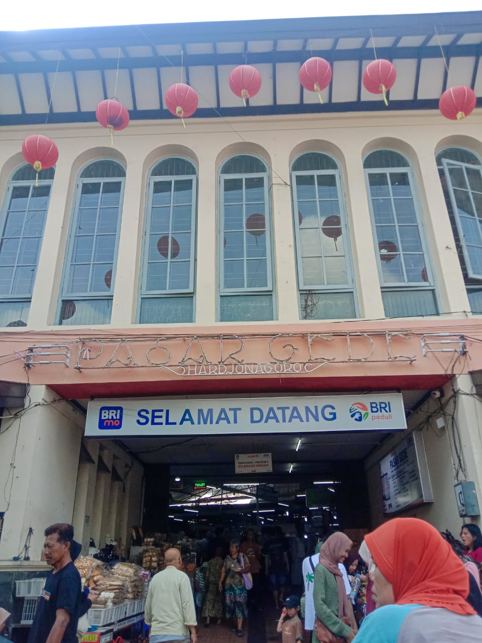 Perjalanan Rasa di Pasar Gede Solo