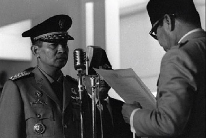 Gelar Pahlawan Soeharto dan Kita yang Tak Kunjung Belajar dari Sejarah