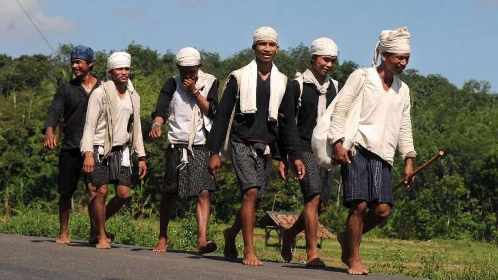 Baduy Tidak Butuh Kita untuk Menjadi Modern