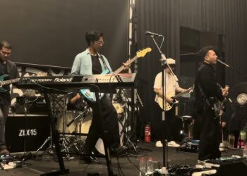 Saat Konser Menjadi Tempat Zikir: Fenomena Lagu “33x” dari Perunggu