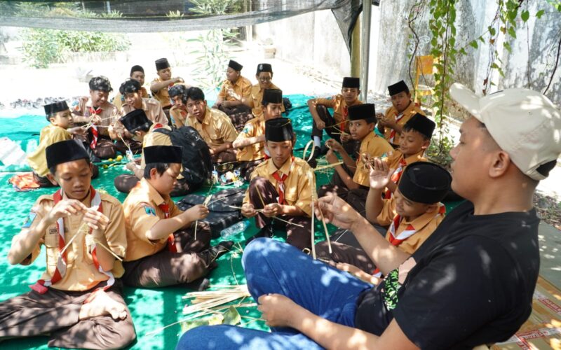Fun Games di Festival Jagat: Medium Edukasi Ekologi dan Toleransi bagi Santri Seblak